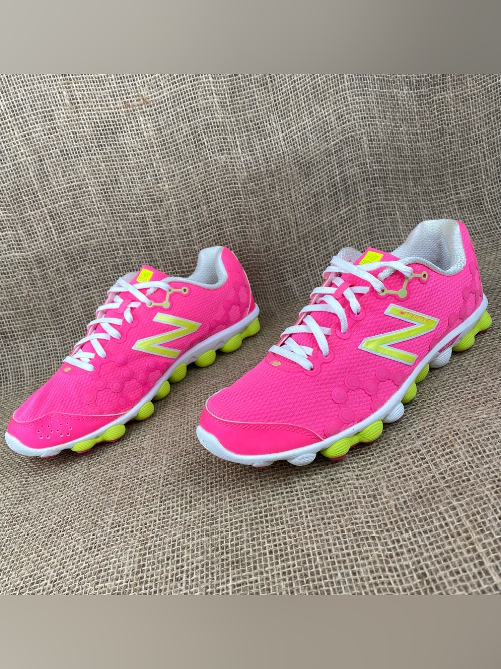New Balance Minimus Ionix Pink Running Shoes Women’s Size 11 B